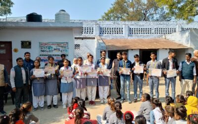 डी० ए० वी० इण्टर कालेज धीमिश्री, जनपद – आगरा में पुरस्कार वितरण कार्यक्रम